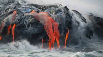 Esplora la bellezza dei vulcani con il nostro tema Lava. Un'esplosione di colorincontrastanti da abbinare alla tua home page. Scarica ora lo sfondo Lava!